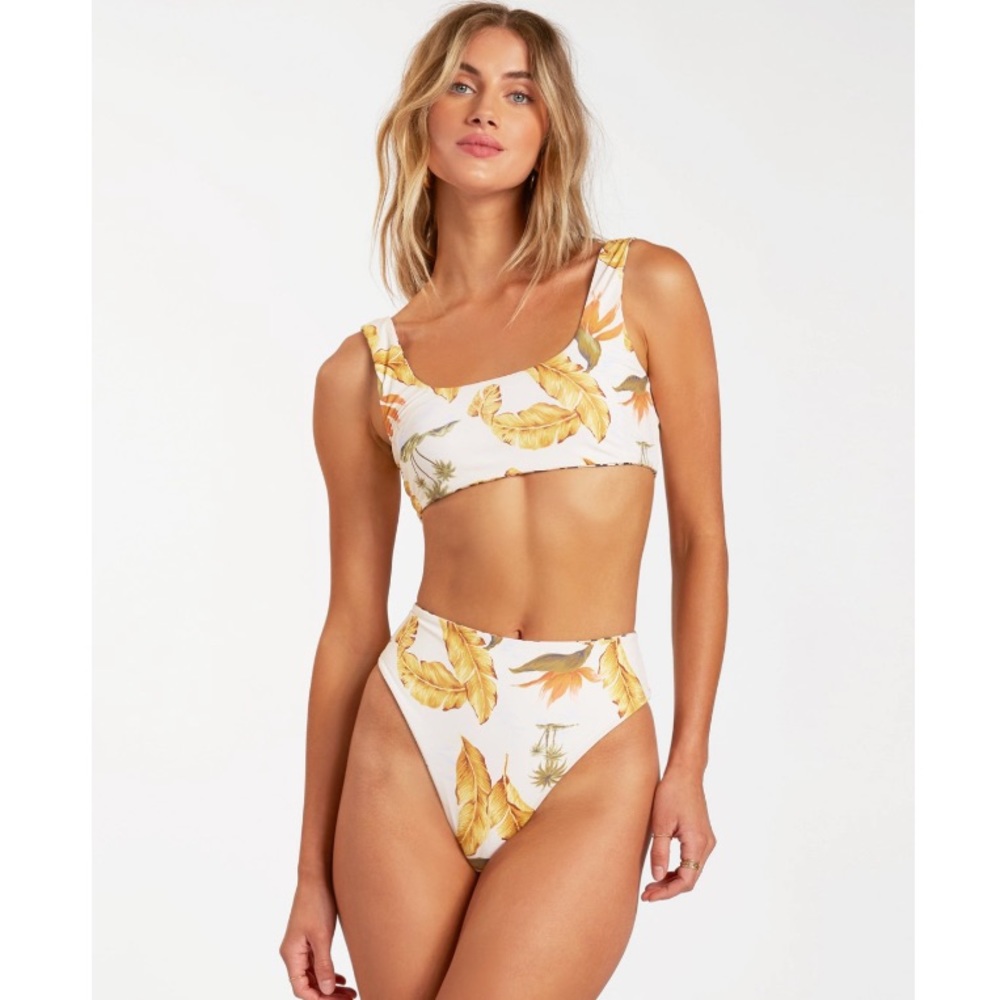 🔥🔥BILLABONG - REVERSIBLE SWEET SANDS BIKINI SET - Picture 2 of 10